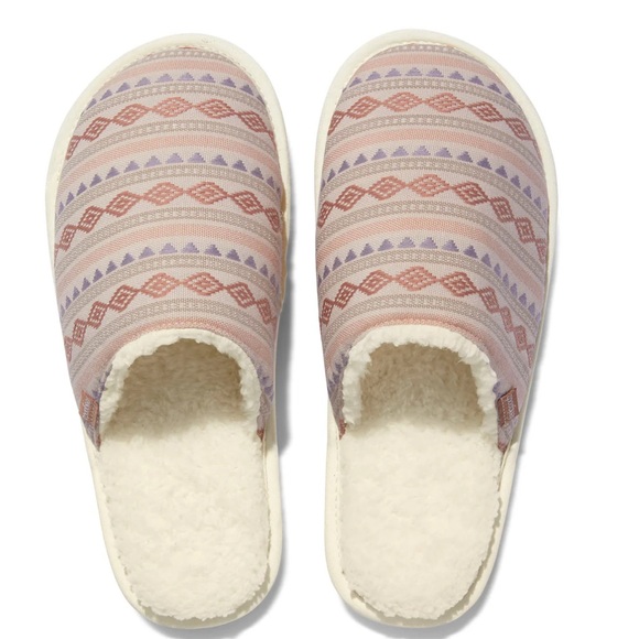 feelgoodz Shoes - Feelgoodz Women’s Equinox Mule‎ Slipper Sakura NWT Size 6-7